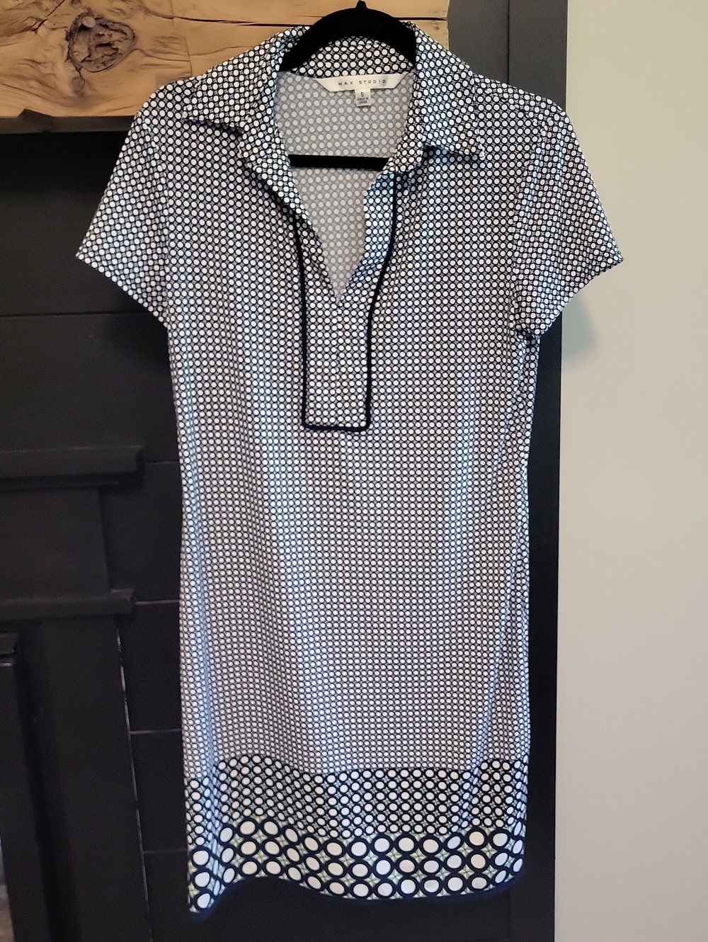 Max Studio Navy & White Circle Print Blouse